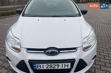 Седан Ford Focus 2011 в Миргороді