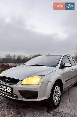 Хэтчбек Ford Focus 2006 в Киеве