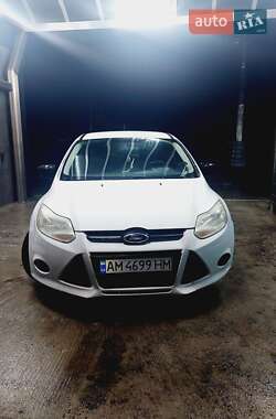 Седан Ford Focus 2012 в Сарнах