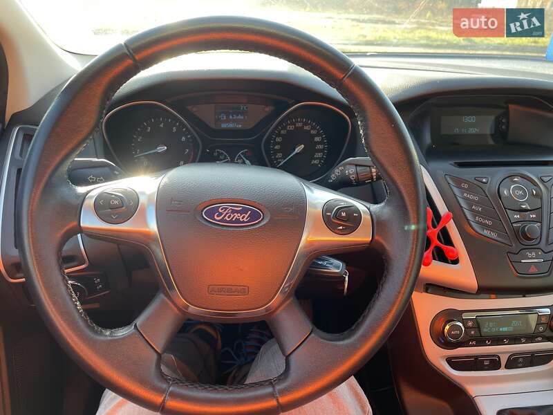 Хэтчбек Ford Focus 2014 в Нововолынске