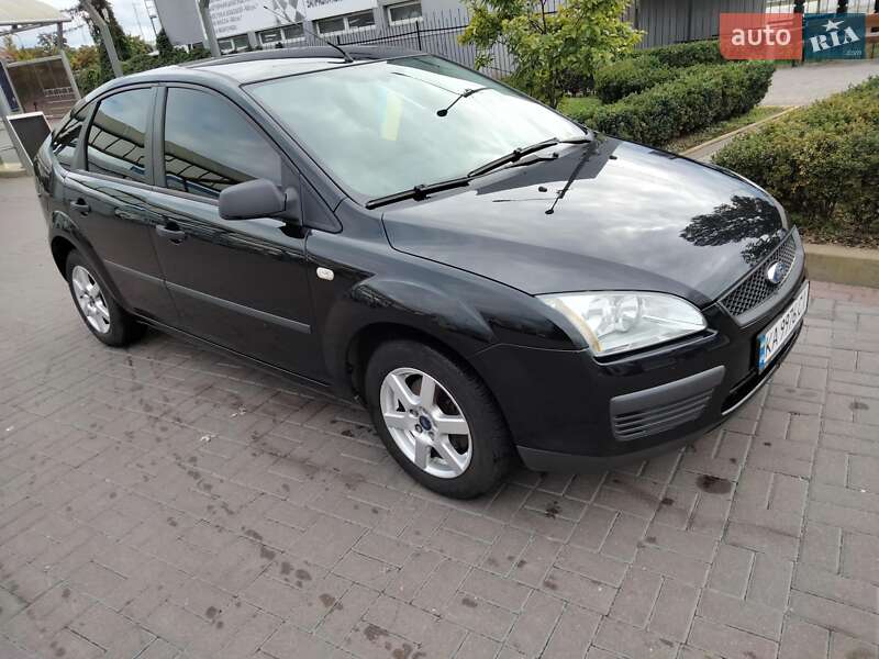 Хэтчбек Ford Focus 2005 в Киеве фото 9 Хэтчбек Ford Focus 2005 в Киеве
