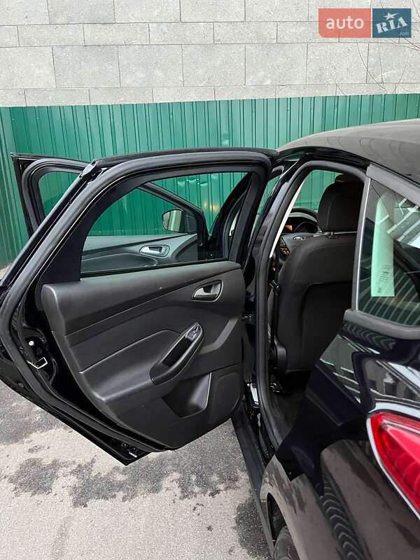 Седан Ford Focus 2017 в Киеве фото 22 Седан Ford Focus 2017 в Киеве