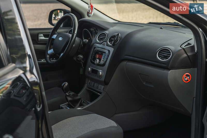 Хэтчбек Ford Focus 2010 в Львове фото 4 Хэтчбек Ford Focus 2010 в Львове