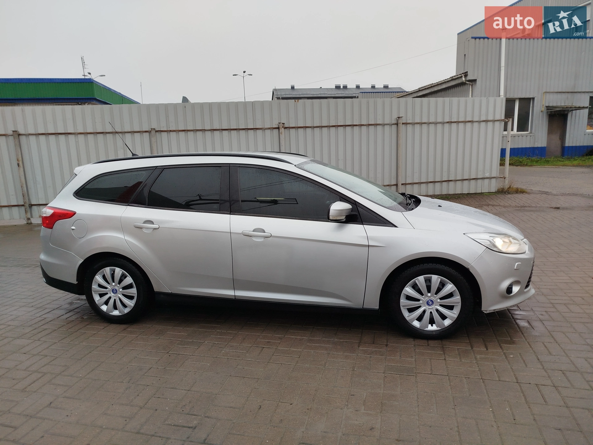 2011 Ford Focus - мініатюра 32