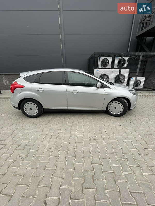 Хетчбек Ford Focus 2013 в Теребовлі