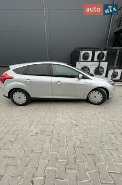 Хэтчбек Ford Focus 2013 в Теребовле