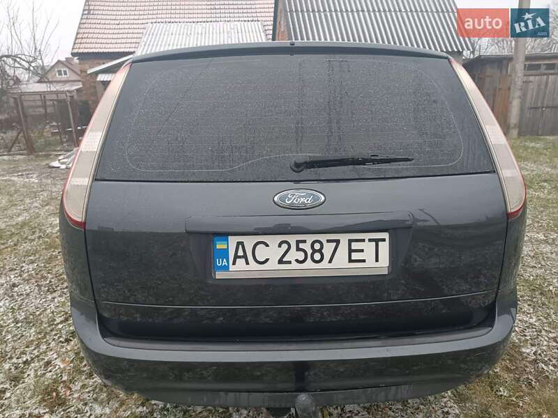 Универсал Ford Focus 2008 в Нововолынске