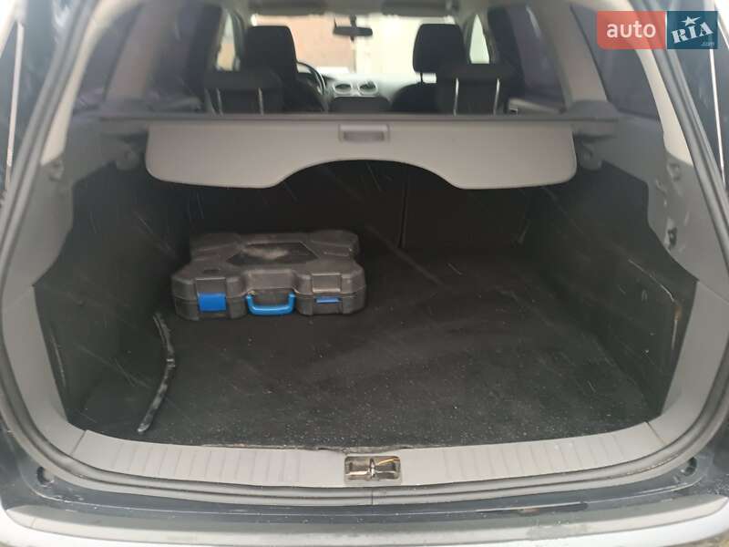 Универсал Ford Focus 2008 в Нововолынске