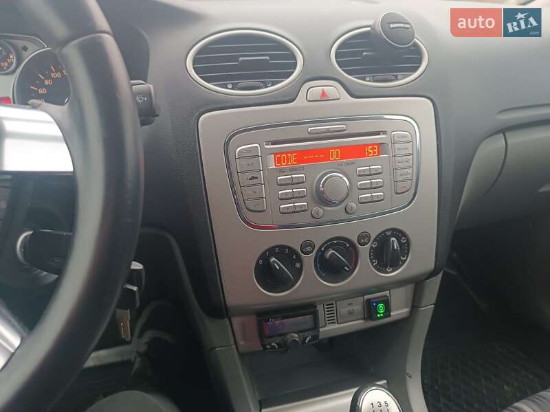 Универсал Ford Focus 2008 в Нововолынске