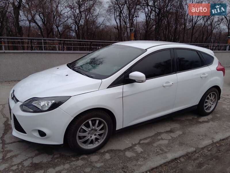 Хэтчбек Ford Focus 2013 в Днепре