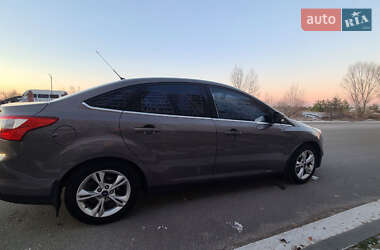 Седан Ford Focus 2012 в 