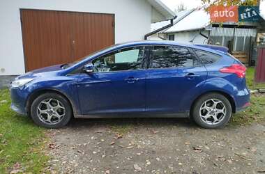 Хэтчбек Ford Focus 2015 в 