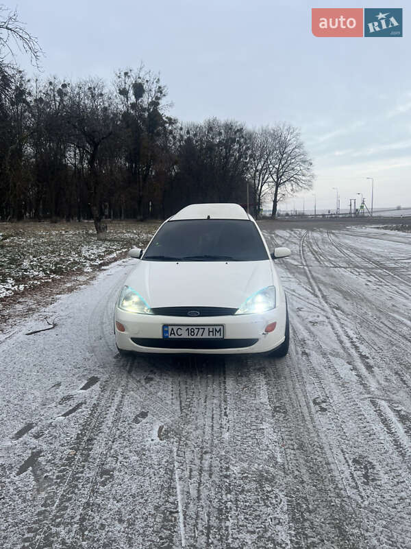 Универсал Ford Focus 2000 в Владимире
