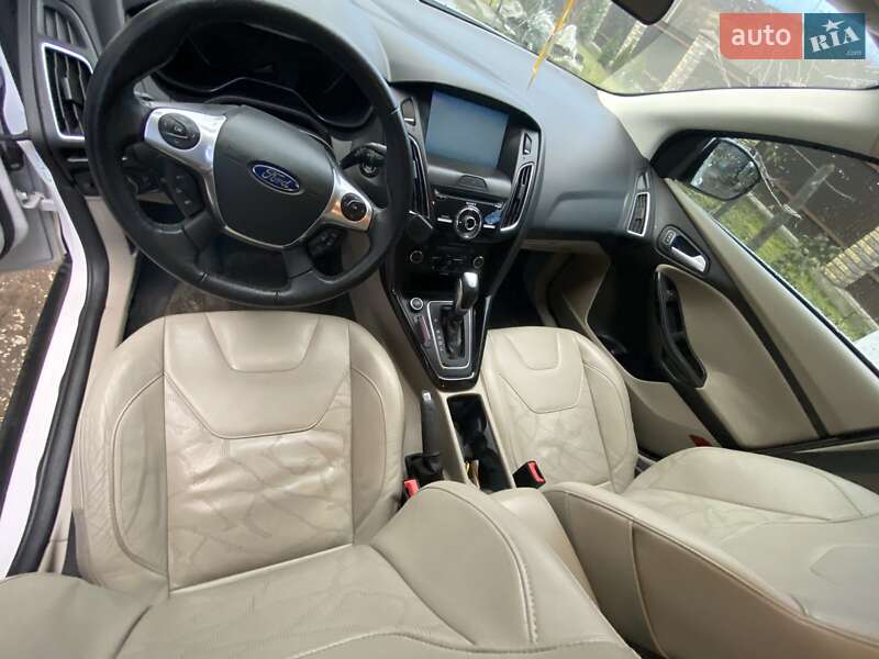 Хэтчбек Ford Focus 2015 в Ивано-Франковске