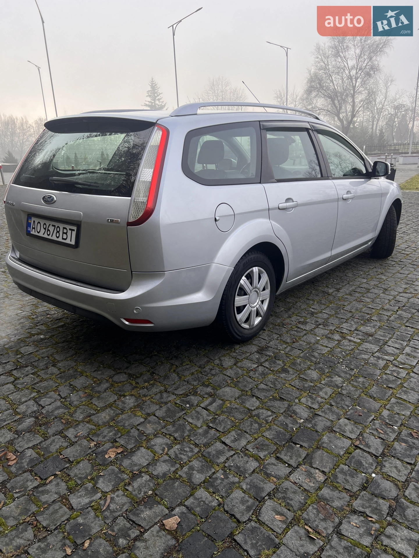 2010 Ford Focus - мініатюра 4