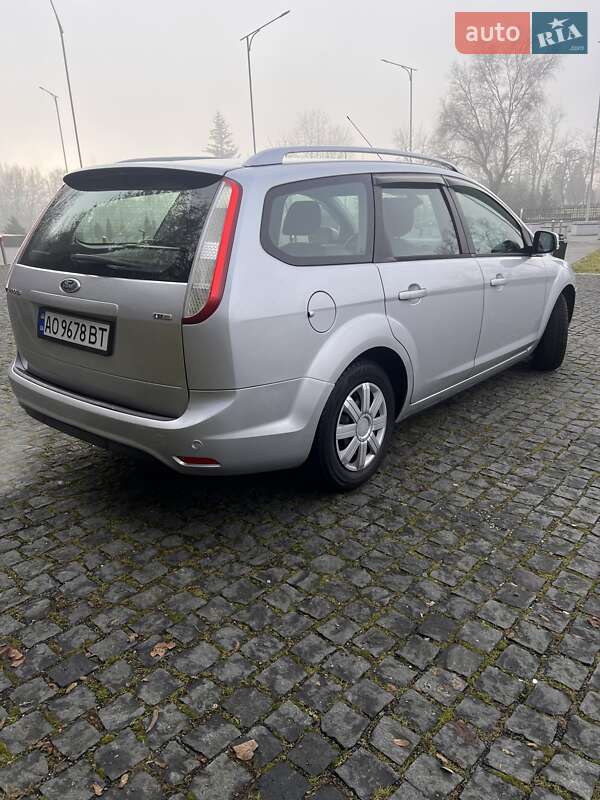 Універсал Ford Focus 2010 в Хусті