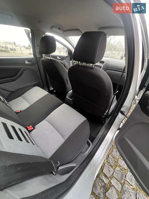 Універсал Ford Focus 2010 в Хусті