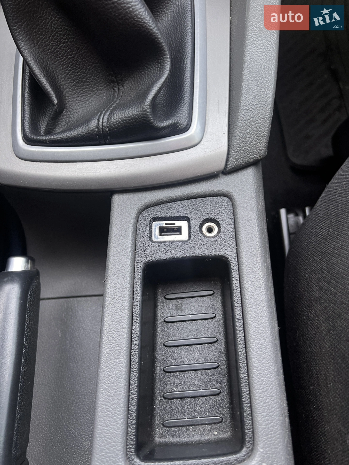 2010 Ford Focus - мініатюра 13