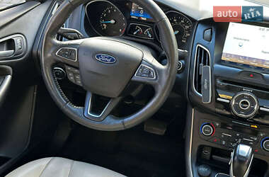 Седан Ford Focus 2018 в 
