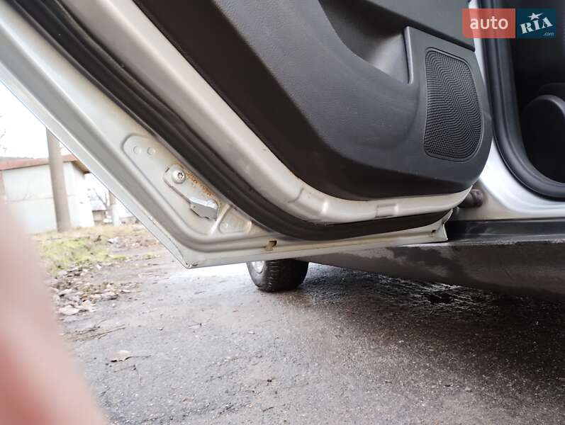 Седан Ford Focus 2014 в Кривом Роге