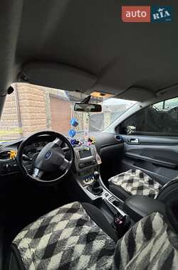 Универсал Ford Focus 2010 в 