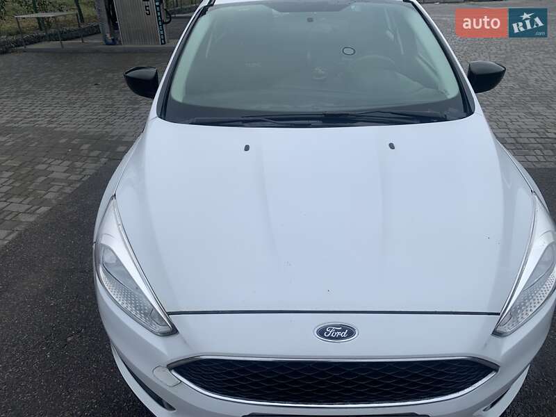 Седан Ford Focus 2015 в Києві