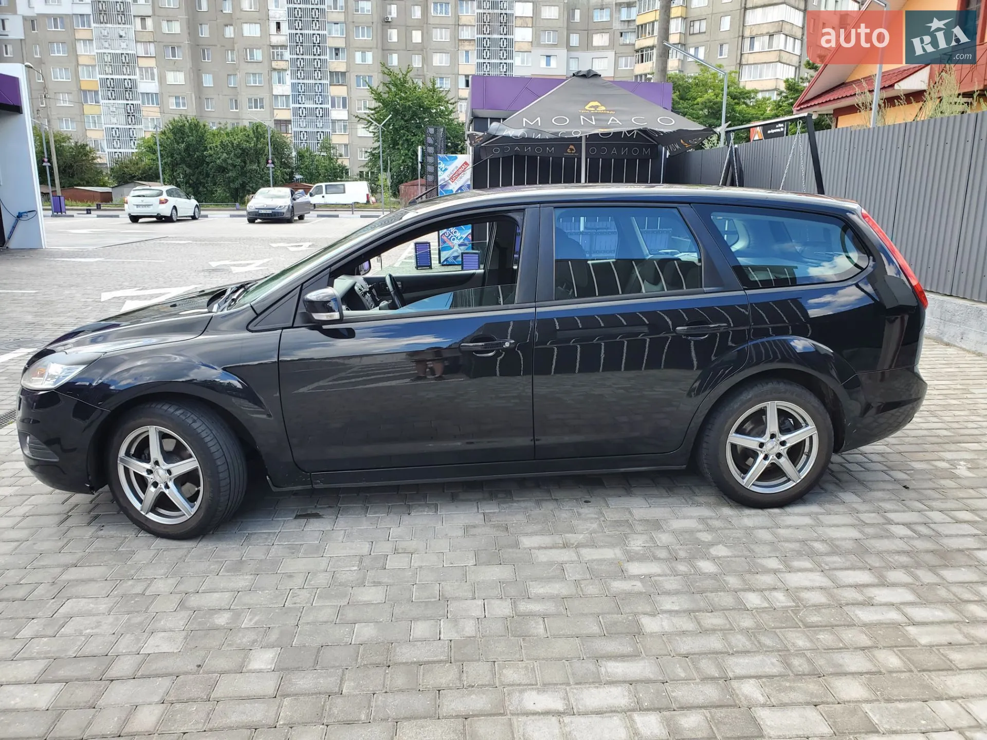 2010 Ford Focus - мініатюра 10