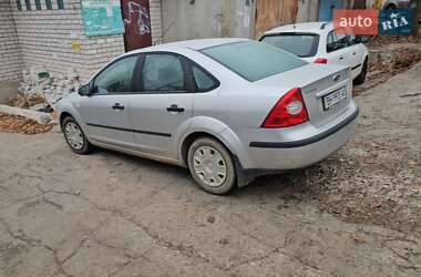 Седан Ford Focus 2006 в Южноукраинске