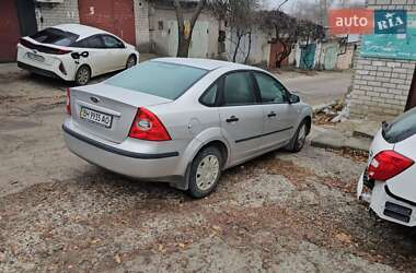 Седан Ford Focus 2006 в Южноукраинске