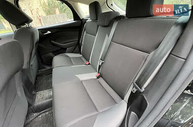Хэтчбек Ford Focus 2014 в 