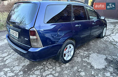 Універсал Ford Focus 2001 в Чернівцях