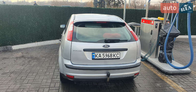 Хетчбек Ford Focus 2004 в Києві