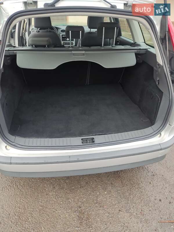 Универсал Ford Focus 2006 в Дубно