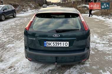 Хэтчбек Ford Focus 2006 в Ровно