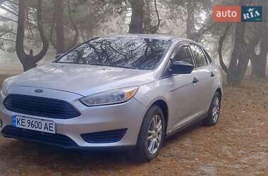 Седан Ford Focus 2015 в 