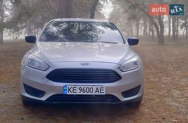 Седан Ford Focus 2015 в 