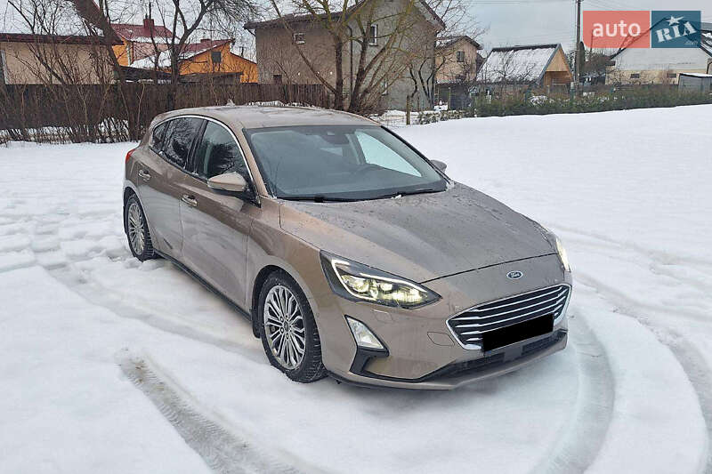 Хетчбек Ford Focus 2019 в 
