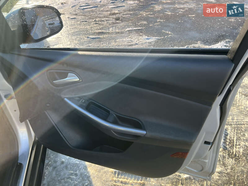 Хэтчбек Ford Focus 2011 в Ивано-Франковске фото 13 Хэтчбек Ford Focus 2011 в Ивано-Франковске