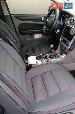 Универсал Ford Focus 2010 в 