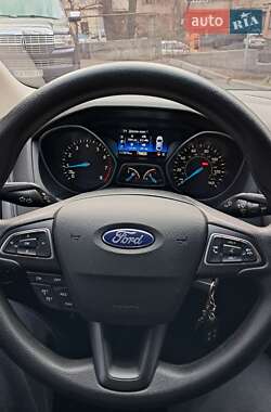 Седан Ford Focus 2017 в Киеве