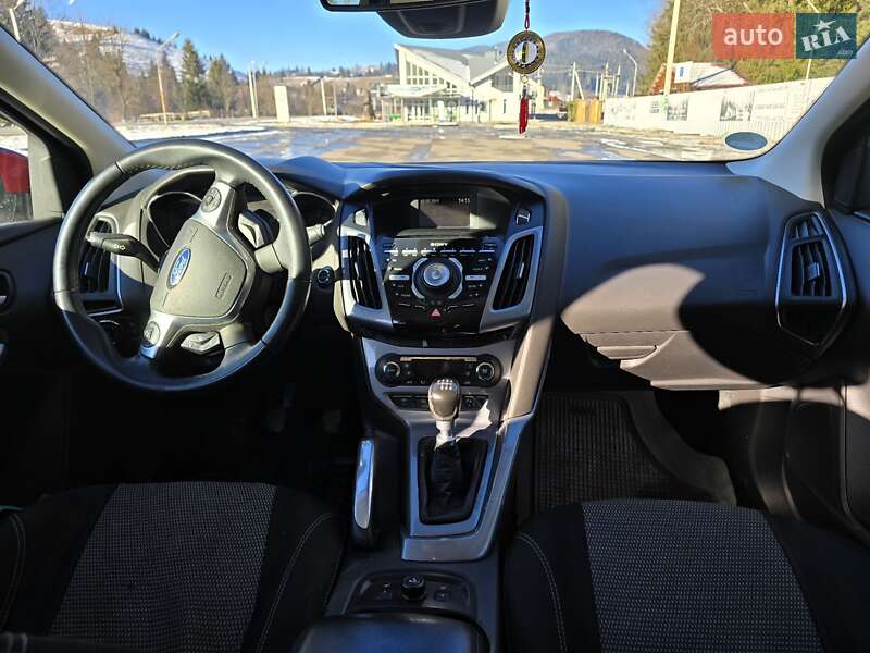 Хетчбек Ford Focus 2011 в Верховині