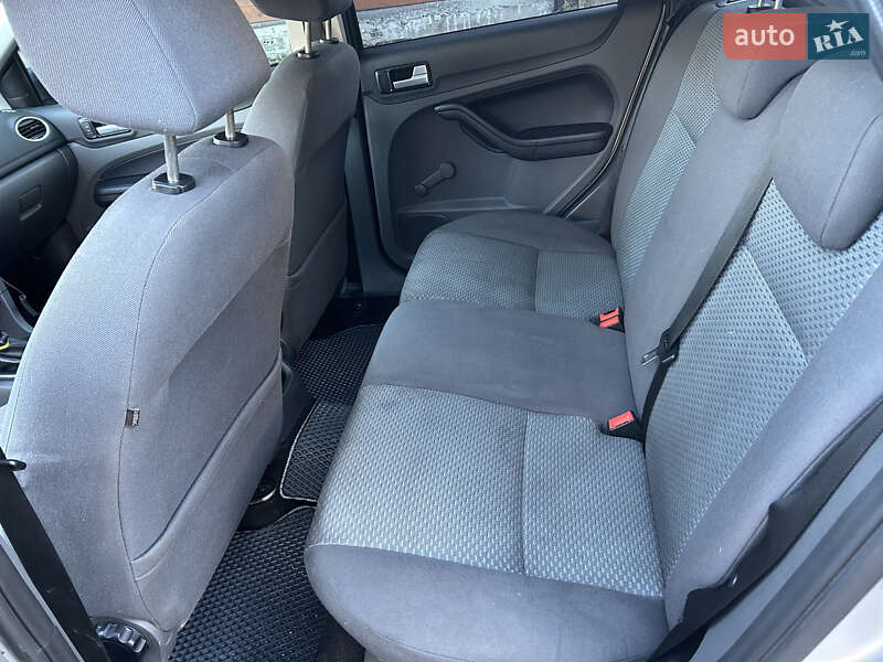 Універсал Ford Focus 2006 в Дубні