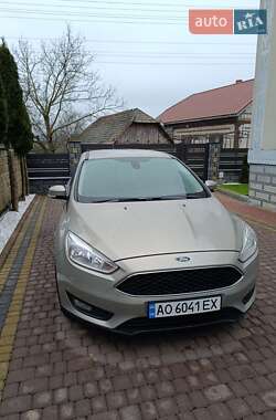 Універсал Ford Focus 2015 в Ужгороді