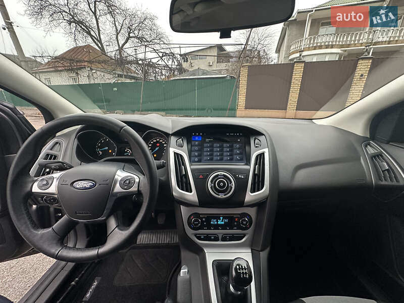 Хэтчбек Ford Focus 2013 в Киеве