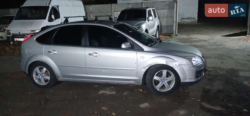 Хэтчбек Ford Focus 2007 в Емильчине