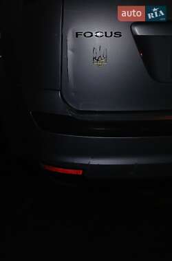 Хэтчбек Ford Focus 2007 в 