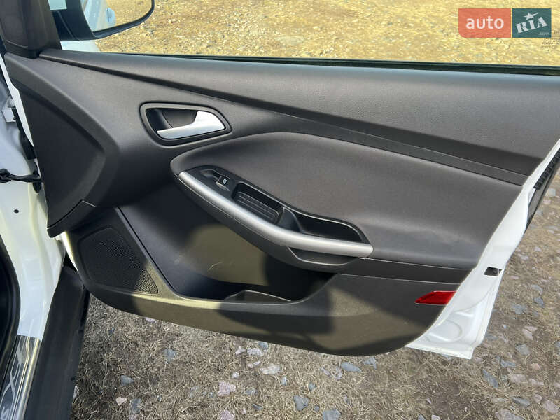 Универсал Ford Focus 2013 в Нововолынске