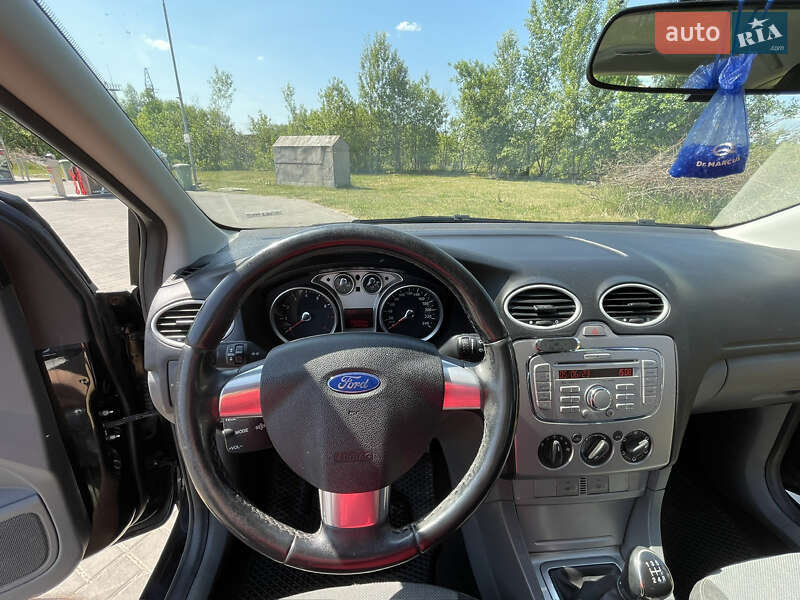 Универсал Ford Focus 2009 в Нововолынске