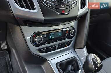 Универсал Ford Focus 2013 в 