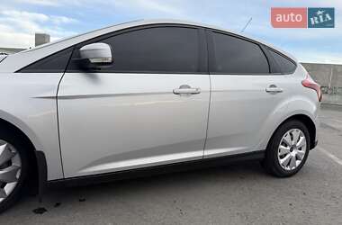 Хетчбек Ford Focus 2013 в Пустомитах